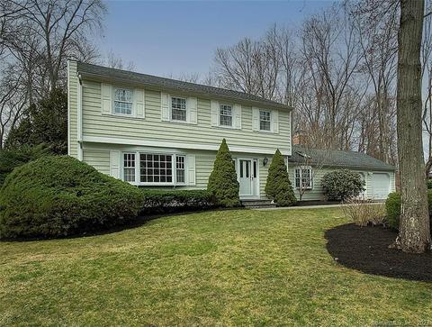 225 Currier Dr, Orange, CT 06477