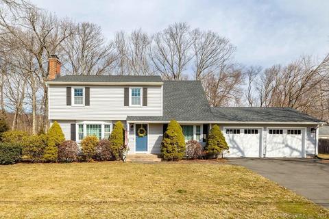 889 Choate Ave, Hamden, CT 06518