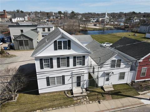 30 Mechanic St, Stonington, CT 06379