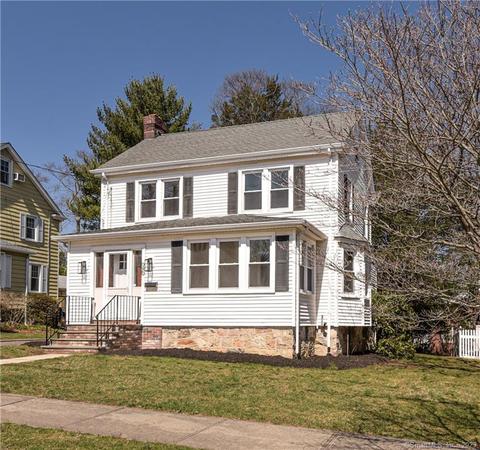 26 Pellom Pl, Stamford, CT 06905