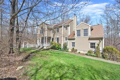 7 Weldon Woods Rd, New Fairfield, CT 06812