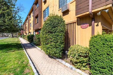 197 Bridge St #5, Stamford, CT 06905