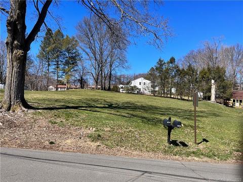 112 South St, Cromwell, CT 06416