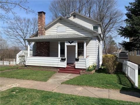 15 Huntington Ave, East Haven, CT 06512