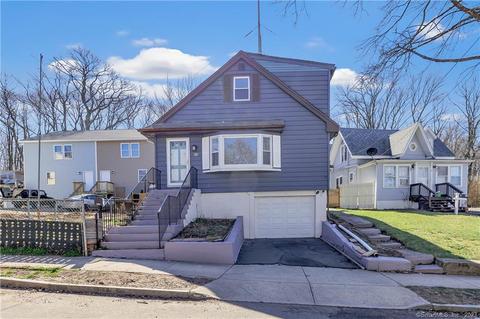 55 Chamberlain St, East Haven, CT 06512