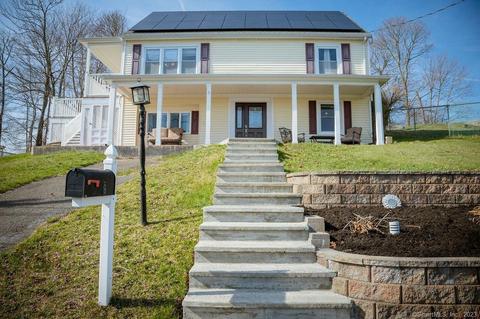9 Hammer Pl, Branford, CT 06405