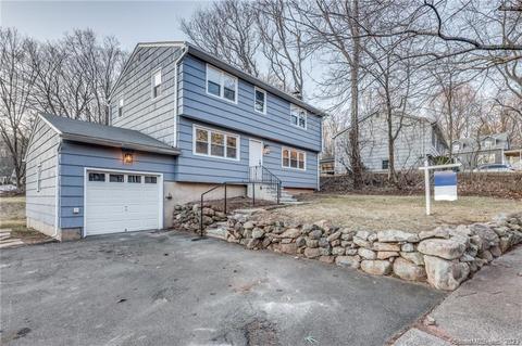 85 Vernon St, Hamden, CT 06518