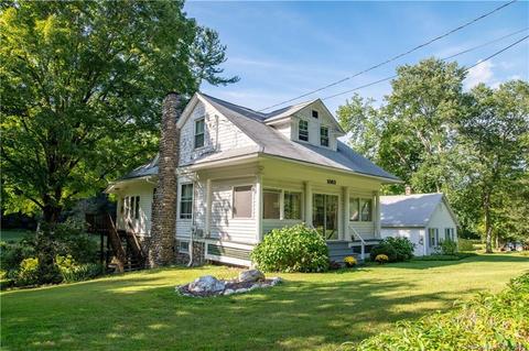 1863 S Britain Rd, Southbury, CT 06488