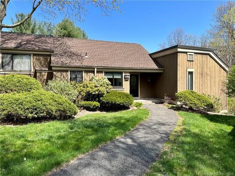 684 Heritage Vlg #B, Southbury, CT 06488
