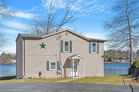 27 Becola Rd, Thompson, CT 06277