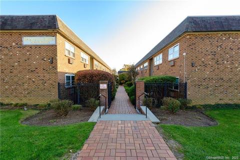 637 Cove Rd #D5, Stamford, CT 06902