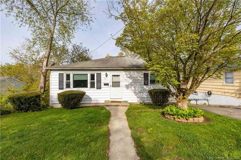 63 Macauley Ave, Waterbury, CT 06705