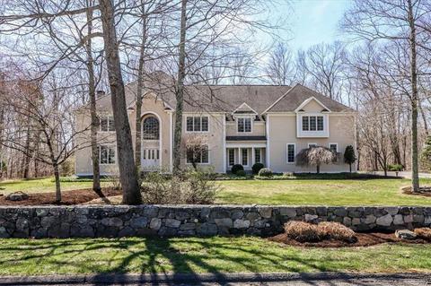54 Britiani Rd, Southbury, CT 06488