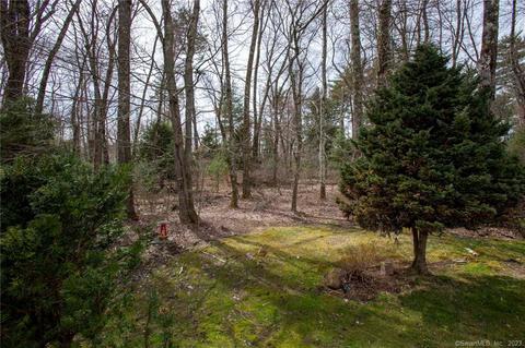 139 Town Farm Rd, Enfield, CT 06082