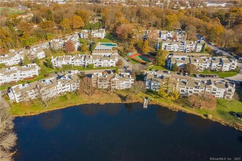 156 Rowayton Woods Dr #156, Norwalk, CT 06854