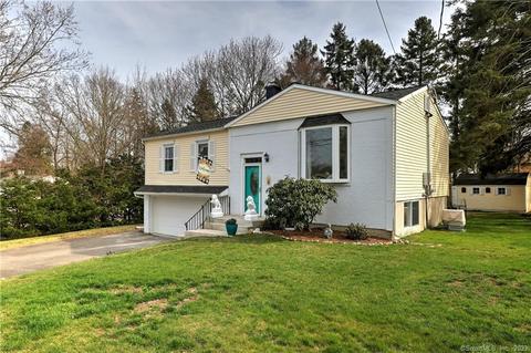 25 Wayne Rd, Milford, CT 06460