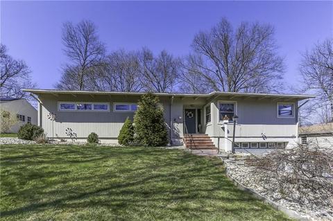 154 Brewster Rd, West Hartford, CT 06117