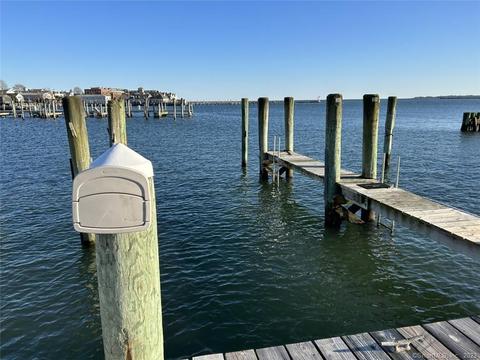 4 Northwest St #B28, Stonington, CT 06378