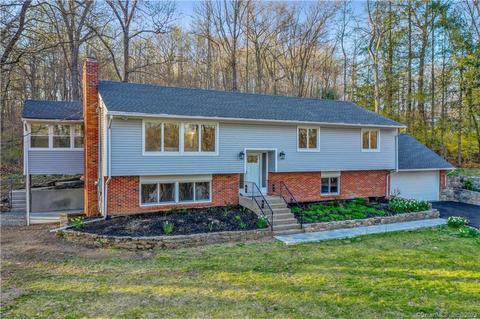 46 Rock House Rd, Easton, CT 06612