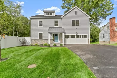 124 Pansy Rd, Fairfield, CT 06824