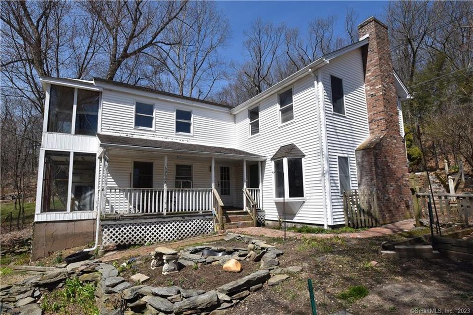 25 Upper Butcher Rd, Ellington, CT 06029 1 photo Movoto