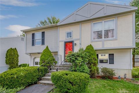 96 Branca Ct #96, Milford, CT 06461