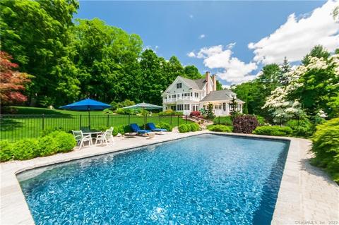 21 Stonehenge Rd, Ridgefield, CT 06877
