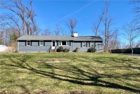 49 Julian Dr, Hamden, CT 06518