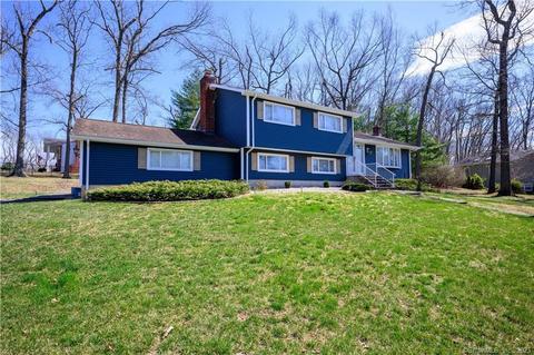 97 Bennett Rd, East Haven, CT 06513