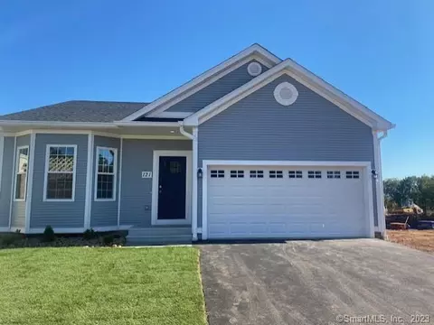 121 Webster Ln #2-46, Middletown, CT 06457