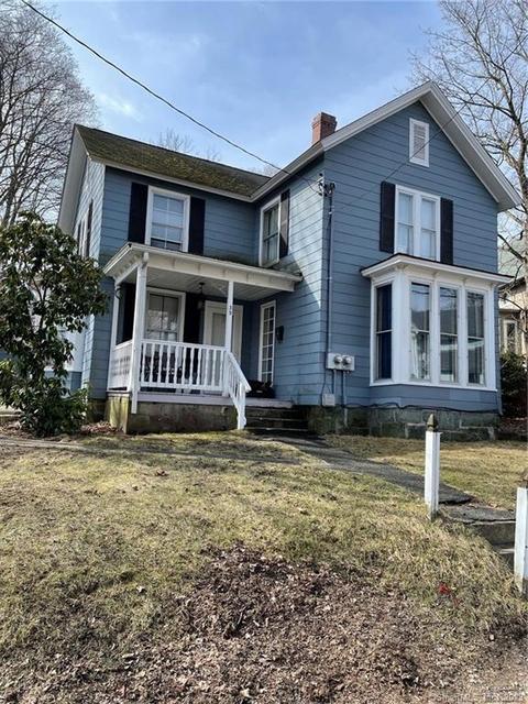 39 Rockwell St, Winchester, CT 06098
