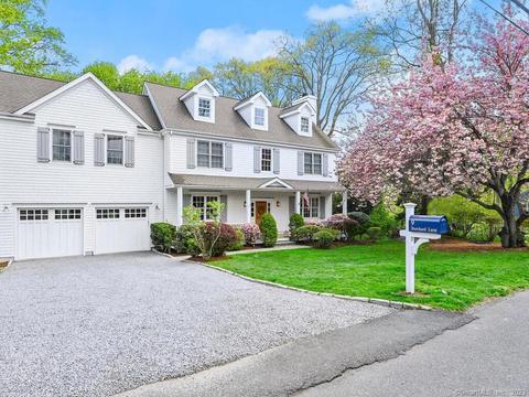 9 Burchard Ln, Norwalk, CT 06853
