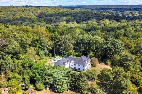 10 Woodway Ln, Wilton, CT 06897