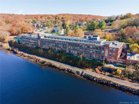68 Thermos Ave #214B, Norwich, CT 06360