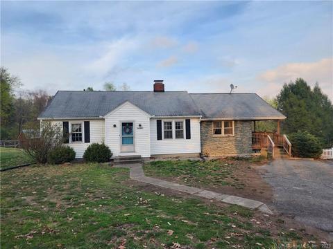 220 Pickett Rd, Plainfield, CT 06374