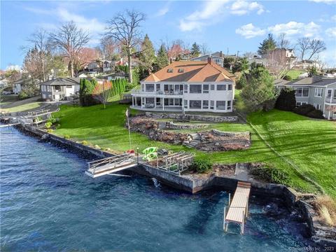 108 N Lake Shore Dr, Brookfield, CT 06804
