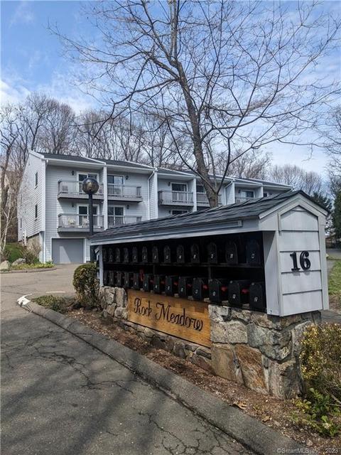 16 Rockmeadow Rd #M, Norwalk, CT 06850