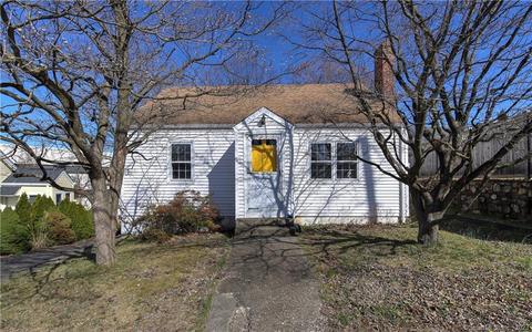 14 Yankee Doodle Ct, Norwalk, CT 06851