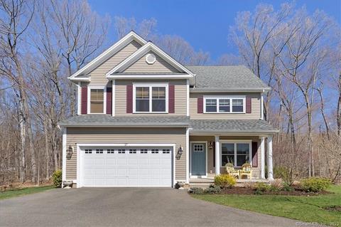 17 Old Oak Ct, Southington, CT 06489