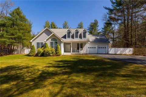 6 Grey Fox Lndg, Woodstock, CT 06281