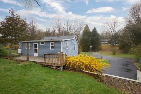 163 Huntingtown Rd, Newtown, CT 06470