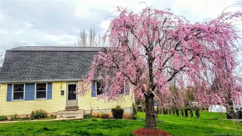 213 Sunset Ln, Berlin, CT 06037