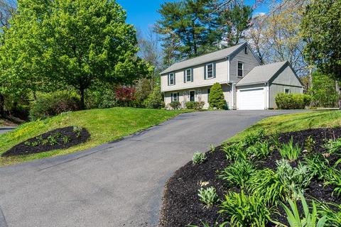 13 Dennison Rd, Essex, CT 06426