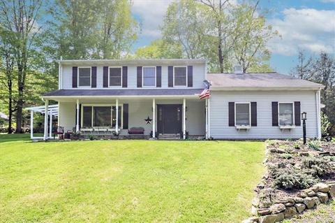 14 Rob Rider Rd, Redding, CT 06896