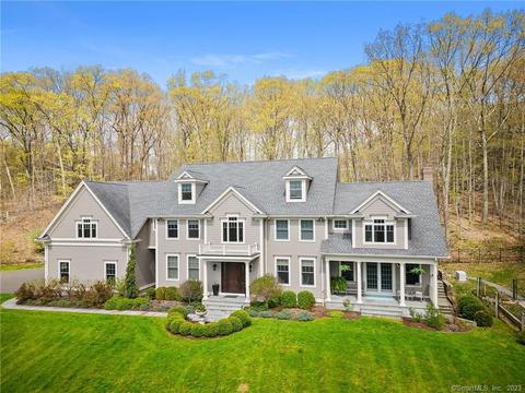 24 Adirondack Trl, Easton, CT 06612