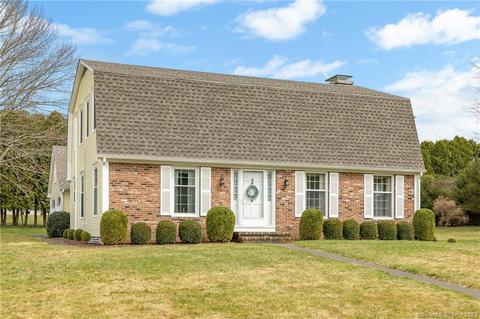 4 Stott Dr, Griswold, CT 06351