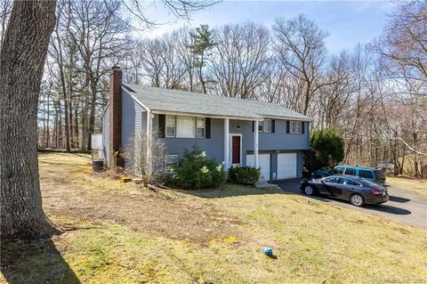 40 Cora Rd, Tolland, CT 06084