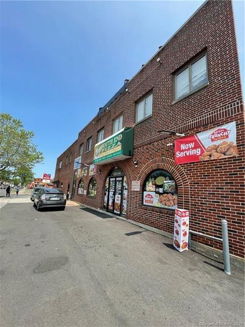 886 Maple Ave, Hartford, CT 06114