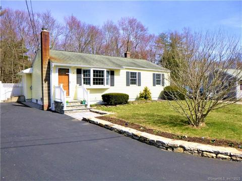 65 Circle Dr, Mansfield, CT 06250