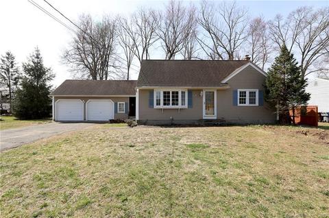 7 Lox Ln, Enfield, CT 06082